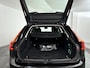 Volvo V90 T8 Plug-in hybrid AWD Ultra Dark | Panoramadak | 360° camera | Bowers & Wilkins | Luchtvering | Stoelventilatie | Stoel- en Stuurverwarming | Trekhaak
