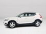 Volvo XC40 T2 Momentum | Parkeercamera | Stoel- en Stuurverwarming | Cruise control | Trekhaak