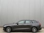 Volvo V60 2.0 T6 Plug-in hybrid AWD Plus Dark l Verwarmbare Voorruit l Trekhaak l 360 camera l