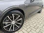 Volvo V60 2.0 T6 Plug-in hybrid AWD Plus Dark l Verwarmbare Voorruit l Trekhaak l 360 camera l