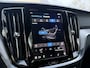 Volvo V60 2.0 T6 Plug-in hybrid AWD Plus Dark l Verwarmbare Voorruit l Trekhaak l 360 camera l