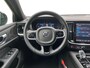 Volvo V60 2.0 T6 Plug-in hybrid AWD Plus Dark l Verwarmbare Voorruit l Trekhaak l 360 camera l