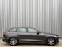 Volvo V60 2.0 T6 Plug-in hybrid AWD Plus Dark l Verwarmbare Voorruit l Trekhaak l 360 camera l