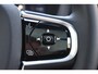 Volvo XC60 T6 350PK Plug-in hybrid AWD Ultra Black Edition / Navigatie / Adaptieve Cruisecontrol / Head Up-Display / Panorama dak / Elektrische stoelen met geheugen / Stuurverwarming / Stoelverwarming v+a / 360 Camera /