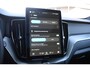 Volvo XC60 T6 350PK Plug-in hybrid AWD Ultra Black Edition / Navigatie / Adaptieve Cruisecontrol / Head Up-Display / Panorama dak / Elektrische stoelen met geheugen / Stuurverwarming / Stoelverwarming v+a / 360 Camera /