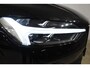Volvo XC60 T6 350PK Plug-in hybrid AWD Ultra Black Edition / Navigatie / Adaptieve Cruisecontrol / Head Up-Display / Panorama dak / Elektrische stoelen met geheugen / Stuurverwarming / Stoelverwarming v+a / 360 Camera /