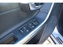 Volvo V60 Cross Country D3 150PK Automaat Momentum | Trekhaak | Stoelverwarming | Camera