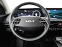 Kia EV6 Light Edition 58 kWh - SOH 99% - Stoelverwarming - Navigatie - LED koplampen - Privacy Glass - Fabrieksgarantie tot 05-2031