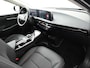 Kia EV6 Light Edition 58 kWh - SOH 99% - Stoelverwarming - Navigatie - LED koplampen - Privacy Glass - Fabrieksgarantie tot 05-2031