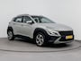 Hyundai Kona 1.6 GDI HEV FASHION DESIGN | OUTLETDEAL! | NAVI | CLIMA | CRUISE | CAMERA | 16'' LM VELGEN | HYBRID | AUTOMAAT | FABRIEKSGARANTIE GELDIG T/M 5-2028! |