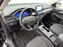 Ford Kuga 2.5 PHEV Titanium | Dealer onderhouden | Automaat | Winter pack | Navigatie | Parkeersensoren voor en achter | Achteruitrijcamera | Cruise control | Apple carplay & Android auto | 17" lichtmetalen velgen |