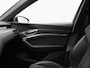 Audi E-tron 55 quattro Business edition Plus 95 kWh 409 Pk | Afneembare Trekhaak | Head-Up Display | Stoelverwarming voor & achter | 4-Zone Airco | 21 Inch