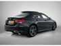 Mercedes-Benz A-klasse 180 Business Solution AMG | Panoramadak | Sfeerverlichting | Augmented Reality | Stoelverwarming | Parkeerpakket met Camera | Inclusief 24 maanden Mercedes-Benz Certified garantie voor Europa.