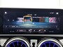 Mercedes-Benz A-klasse 180 Business Solution AMG | Panoramadak | Sfeerverlichting | Augmented Reality | Stoelverwarming | Parkeerpakket met Camera | Inclusief 24 maanden Mercedes-Benz Certified garantie voor Europa.