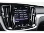 Volvo V60 2.0 B4 R-Design | Bowers Wilkins Audio | Panoramadak | Achteruitrijcamera | Lichtmetalen Velgen 20 inch | BLIS | Cruise Control Adaptief | Elektrisch Verstelbare Voorstoelen | Navigatie | Apple Carplay | Android Auto | Keyless Entry