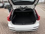 Volvo V60 2.0 B4 R-Design | Bowers & Wilkins | Panoramadak | 20 inch velgen | Adaptieve Cruisecontrol
