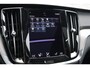 Volvo V60 2.0 B4 R-Design | Bowers Wilkins Audio | Panoramadak | Achteruitrijcamera | Lichtmetalen Velgen 20 inch | BLIS | Cruise Control Adaptief | Elektrisch Verstelbare Voorstoelen | Navigatie | Apple Carplay | Android Auto | Keyless Entry