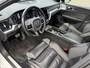 Volvo V60 2.0 B4 R-Design | Bowers & Wilkins | Panoramadak | 20 inch velgen | Adaptieve Cruisecontrol