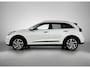 Kia Niro Hybrid 1.6 GDi Edition | Automaat | Schuif-/kanteldak | Apple Carplay / Android Auto | Trekhaak | Parkeer sensoren | Half Leder | Stoel verwarming | Stuur verwarming | Cruise control | Climate control | DAB |