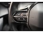 Peugeot e-2008 EV Active 50 kWh 3-Fase [ Navi Camera Stoelverwarming ]