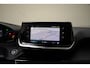 Peugeot e-2008 EV Active 50 kWh 3-Fase [ Navi Camera Stoelverwarming ]