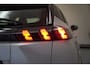 Peugeot e-2008 EV Active 50 kWh 3-Fase [ Navi Camera Stoelverwarming ]