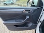 Volkswagen T-Roc 1.5 TSI style camera - stoel-stuurverw.