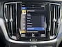 Volvo S60 2.0 T6 Recharge 340 pk AWD R-Design Navigatie Trekhaak Elek Stoel ACC Pilot Assist Blis Camera Apple Carplay Android Auto Plug in Hybride NL Auto 1e Eigenaar