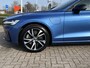 Volvo S60 2.0 T6 Recharge 340 pk AWD R-Design Navigatie Trekhaak Elek Stoel ACC Pilot Assist Blis Camera Apple Carplay Android Auto Plug in Hybride NL Auto 1e Eigenaar