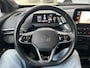 Volkswagen ID.4 First 204pk 77 kWh / Navigatie / Camera / App-Connect / Stuur & Stoelverwarming / Parkeersensoren Voor & Achter / 20" LMV