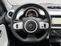 Renault Twingo Z.E. R80 Intens / SOH 96% / Navigatie / Camera / All Season Banden / Cruise / Clima / Apple Carplay & Android Auto / Stoelverwarming / DAB / LED /