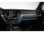 Volvo XC60 T5 Automaat AWD Inscription | Parkeersensoren voor + achter | Semi-Electrische wegklapbare trekhaak | Elektrische bestuurdersstoel | Verwarmbare voorstoelen | Apple carplay/Android auto | Elektrische achterklep | DAB | 19 inch Lichtmetalen velgen |