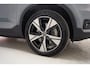 Volvo XC40 P8 Recharge AWD R-Design 78 kWh 3-Fase [ LED Navi Camera Stoelverwarming Trekhaak ]
