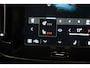 Volvo XC40 P8 Recharge AWD R-Design 78 kWh 3-Fase [ LED Navi Camera Stoelverwarming Trekhaak ]