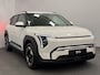 Kia EV3 Plus Long Range Plus 81.4 kWh | €3.000,- Inruilvoordeel! | Private Lease vanaf € 559,- | €700,- korting op een Kia Charge laadpaal | 2,99% rente | 605Km WLTP | Navigatie | Adaptieve cruisecontrol | Stoel en stuur verwarming | Keyless entry | Dodehoekassistent | Parkeersensoren V+A | Privacy glass | Draadloos telefoonoplader |