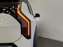Kia EV3 Plus Long Range Plus 81.4 kWh | €3.000,- Inruilvoordeel! | Private Lease vanaf € 559,- | €700,- korting op een Kia Charge laadpaal | 2,99% rente | 605Km WLTP | Navigatie | Adaptieve cruisecontrol | Stoel en stuur verwarming | Keyless entry | Dodehoekassistent | Parkeersensoren V+A | Privacy glass | Draadloos telefoonoplader |