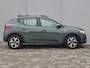 Dacia Sandero Stepway 1.1 TCe 110 Expression Handgeschakeld / Fabrieksgarantie tot 06-2026 / Pack Easy / Pack Medianav / Pack Assist / Achteruitrijcamera / Cruise control / Apple Carplay Android Auto / Keyless Entry/Start /