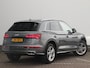 Audi Q5 55 TFSI e S edition | Camera | Elektrische klep | Adaptive cruise control | Elektrische stoel | Dodehoekdetectie |