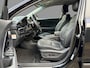 Kia Niro EV e-Niro ExecutiveLine 64 kWh SoH 95,8% / 3 Fase / Warmtepomp / 4x Stoelverwarming / Stoel ventilatie / Dealeronderhouden /