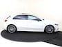 Mercedes-Benz A-klasse 180 Premium | AMG-Line | Panorama-dak | Multi-spaaks 19"