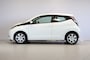 Toyota Aygo 1.0 VVT-i x-play - Dealer onderhouden - NAP - Airco - Bluetooth