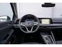 Volkswagen Golf 1.4 eHybrid 245pk Style | SoH 92% | Panoramadak | Trekhaak | Achteruitrijcamera