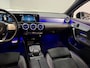 Mercedes-Benz A-klasse 180 Business Solution AMG Airco ECC | Panorama | Trekhaak | Matrix LED | Memory | Sfeer | Camera | Isofix | NAp
