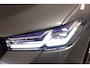 BMW 5-Serie Touring 530e M-Sport | Pano| Trekhaak | Head-Up | 20"Lichtmetaal |