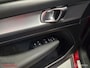 Volvo XC40 1.5 T4 Recharge R-Design|Fusion Red Metallic|CAM|Stoel/Stuur verwarm|Carplay