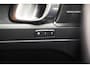 Volvo XC40 Recharge Ultimate FACELIFT 70 kWh 3-Fase [ Panorama LED Navi 360°cam Trekhaak ]