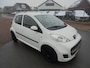 Peugeot 107 Peugeot 107 1.0 benzine 5 deurs airco 136.000km