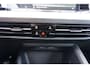 Volkswagen Golf 1.0 TSI 110pk Life | Achteruitrijcamera | Navigatie | Sfeerverlichting