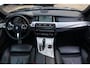 BMW 5-Serie Touring M550xd LCI DEALER OH PANO ACC 360 H&K