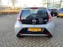Toyota Aygo X X-PLAY AUTOMAAT CAMERA AIRCO BLUETOOTH EL-RAMEN/SPIEGELS LAGE KM! NL-AUTO